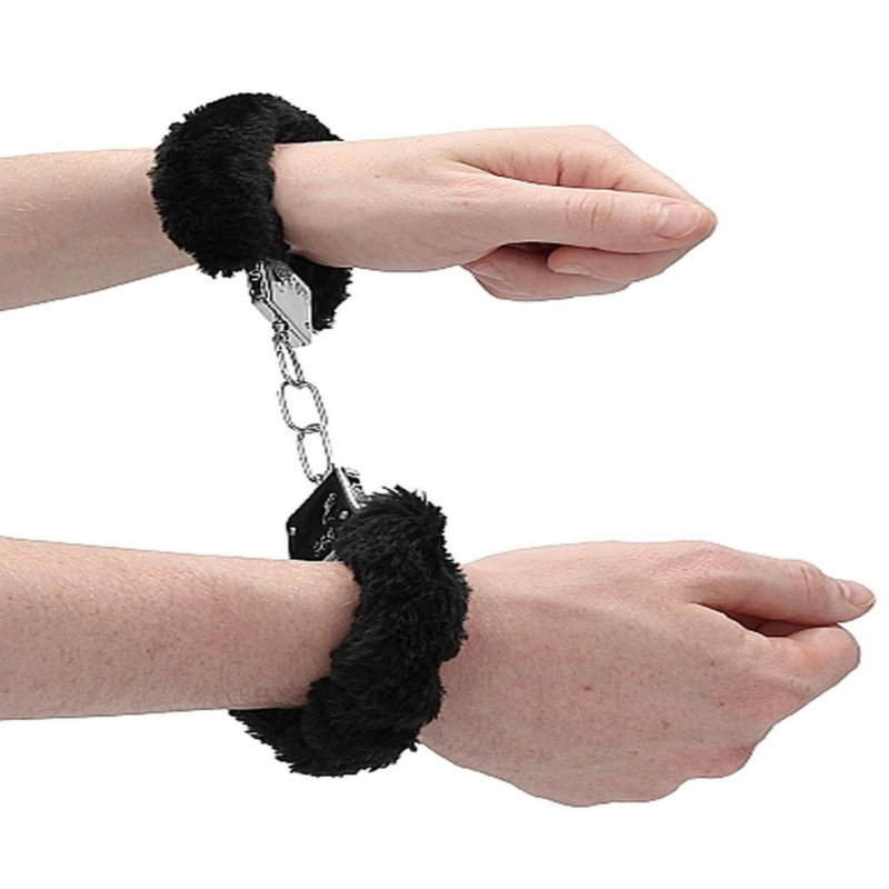 Наручники - Ouch! Beginner's Handcuffs Furry Black