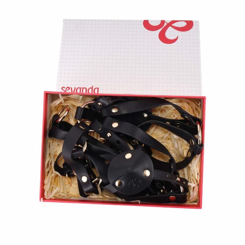 Портупея на грудь LOCKINK SEVANDA Queen Chest Harness with Removable Bra, чорна, зі знімними пестис