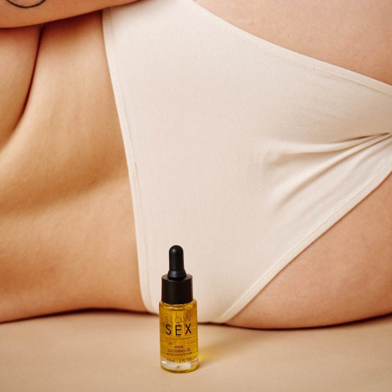 Заспокійлива олія для анального сексу Bijoux Indiscrets Slow Sex Anal Soothing Oil Before & After 15 мл
