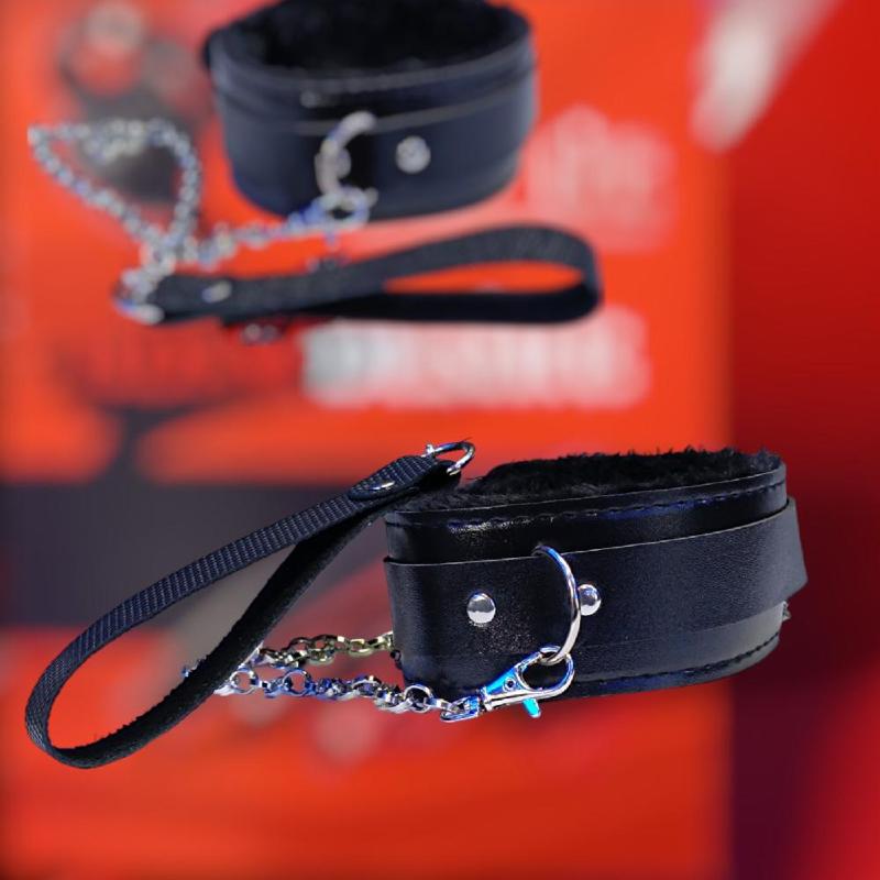 Мягкий черный ошейник "Love leash" с цепочкой-поводком и черным держателем  Экокожа-металл