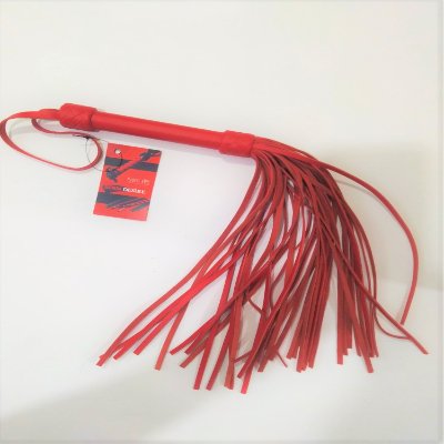 Плеть BDSM Desire из натуральной кожи красная