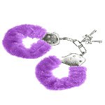 Наручники S Pleasures Furry Cuffs Purple з пухнастим оздобленням, 2 ключі в комплекті - мініатюра 1