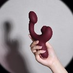 Смарт-вібратор Magic Motion Ponder Red, подвійна стимуляція, віброяйце+язичок для клітора - мініатюра 9