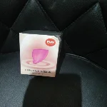 Менструальна чаша Fun Factory FUN CUP SIZE A Magenta (м'яте паковання!!!) - мініатюра 2