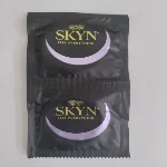 Безлатексные полиизопреновый презервативы SKYN Excitation точечные с охлаждающим еффектом (по 1шт) - мініатюра 1